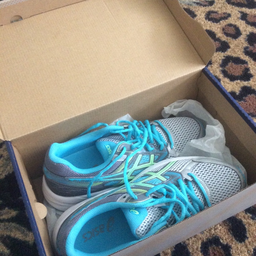 ASIC Tennis Shoes